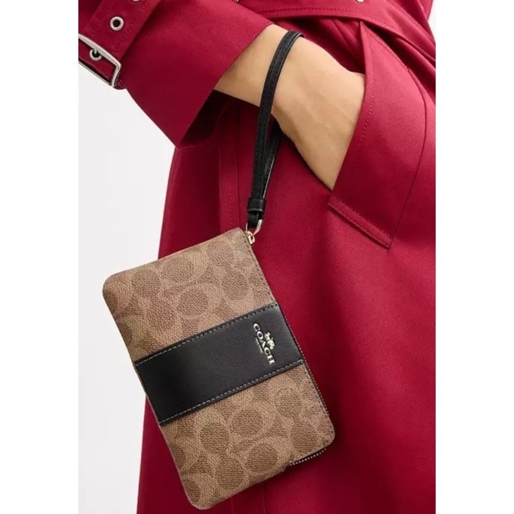 Coach Corner Zip Wristlet Wallet in Signature Canvas with Stripe Brown Black NEW - Picture 2 of 9